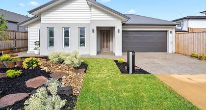 Luxury Large Home - LATE CHECK OUT Feb-Nov 2025