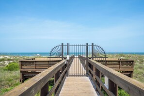 Property grounds - St Augustine Beach Condo just steps from the beach! (St. Augustine)