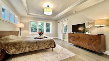 2 makuuhuonetta, työpöytä, vauvan matkasänky, ilmainen Wi-Fi