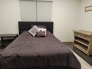 6 Schlafzimmer, Reisekinderbett, kostenloses WLAN, Bettwäsche