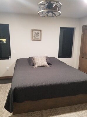 4 habitaciones, cuna de viaje, wifi gratis y ropa de cama 