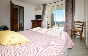 5 Schlafzimmer, Reisekinderbett, kostenloses WLAN, Bettwäsche