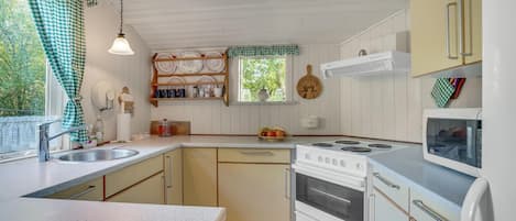 Refrigerador, placa de cocina, cafetera/tetera