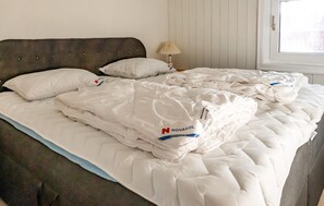 2 bedrooms, free WiFi