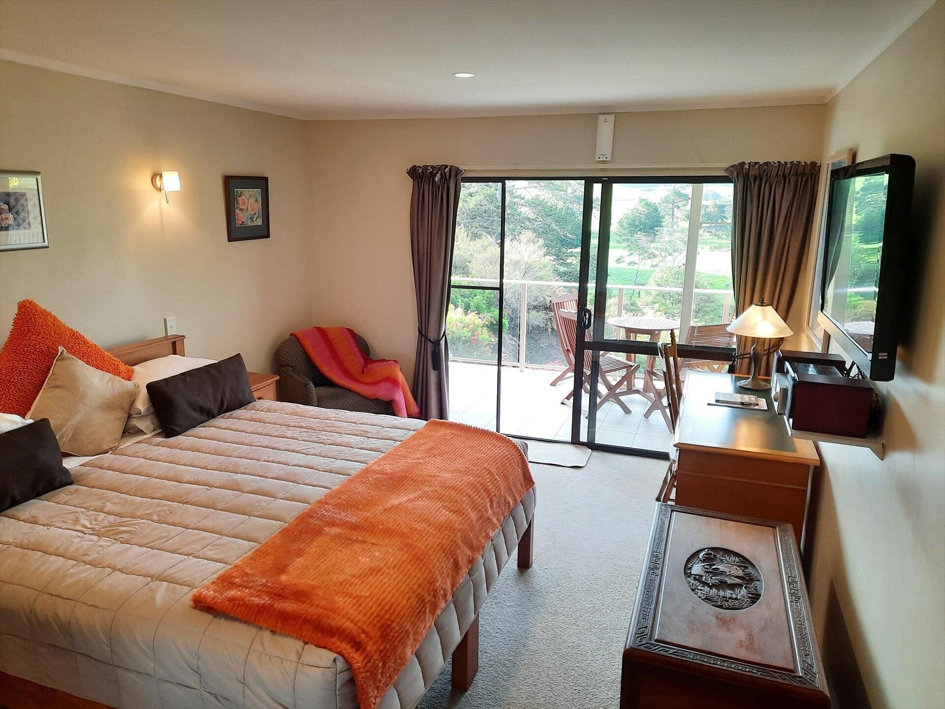 1 bedroom, iron/ironing board, Internet, bed sheets