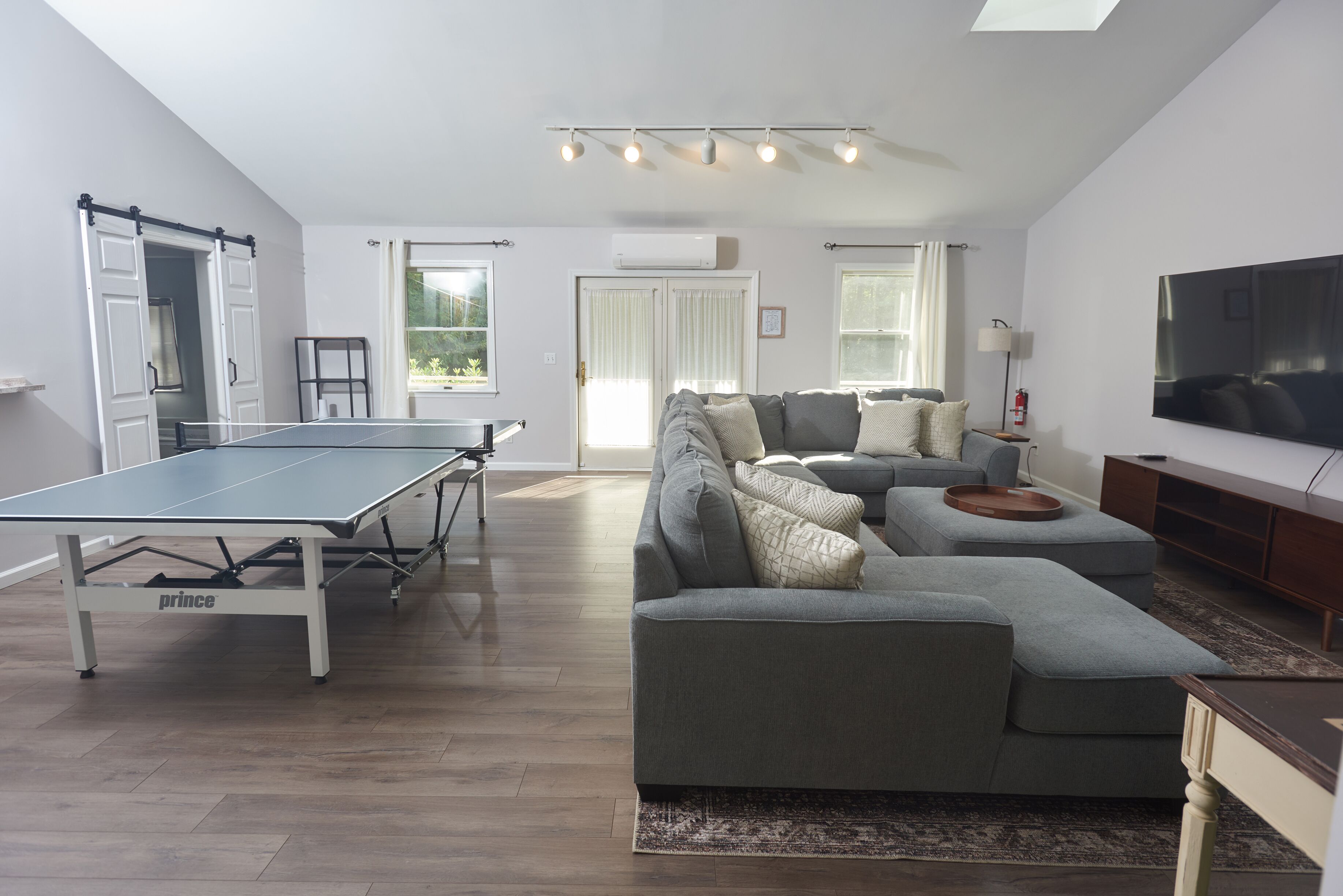 NEW! 2- Hours from NYC; Peaceful Modern Hideaway w/ BBQ, Firepit, & Gameroom