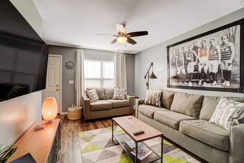 Bump Set Slam Dunk @ SpookyNook - Sports Inspired Townhome - 1 Min Walk to Venue