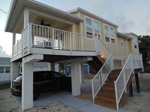 Exterior - Banana Republics - Located in Paradise (Big Pine Key)