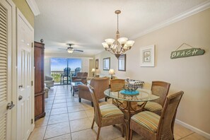 Condo, 1 King Bed (OceanFront Bliss: Night of Lights Get) | Dining