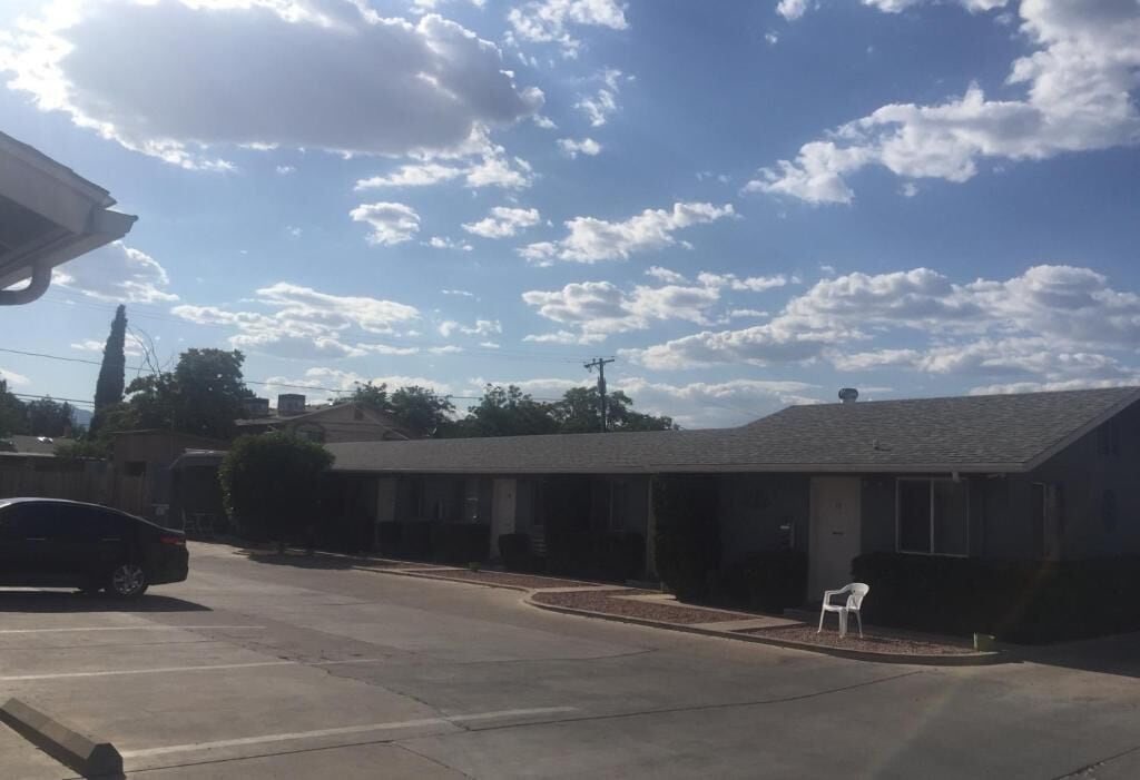 Ubetjent parkering (inkludert)