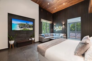 9 bedrooms, in-room safe, desk, iron/ironing board