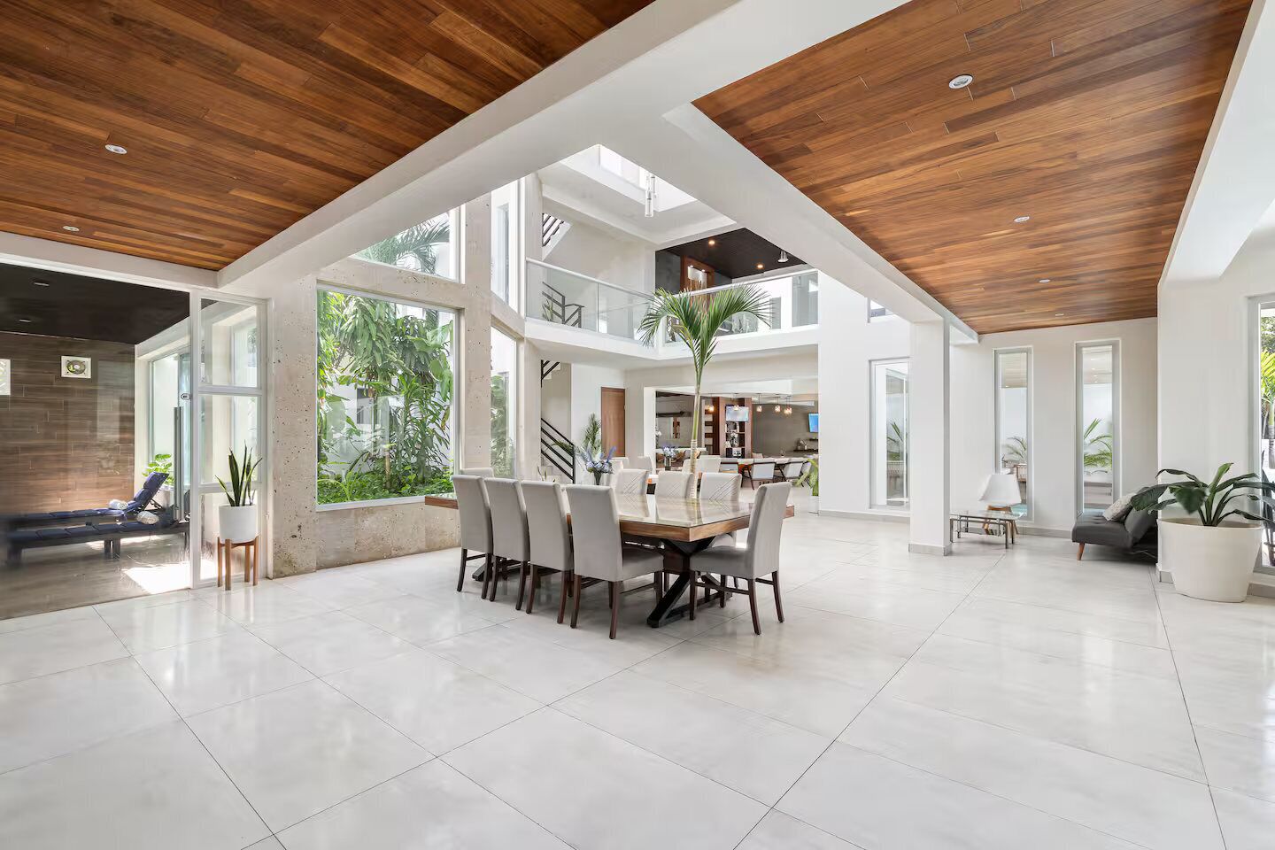 #1 Booked Largest Estate Villa In Tulum Region, Indoor Pool, Gym, Walk To Beach - Mexico