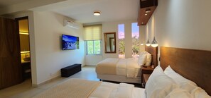 9 bedrooms, in-room safe, desk, iron/ironing board