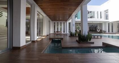 Villa Hurakán - Largest #1 Booked Mansion, Indoor Pool, Gym, Chef, Walk to Beach