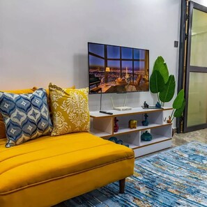 TV - Cozy  one bedroom, Kilimani Nairobi (Nairobi)