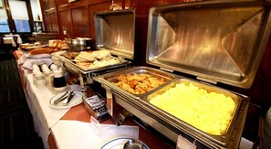 Gratis kontinental frukost varje dag