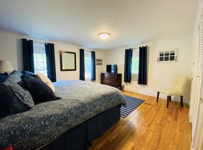 4 bedrooms, iron/ironing board, travel cot, WiFi