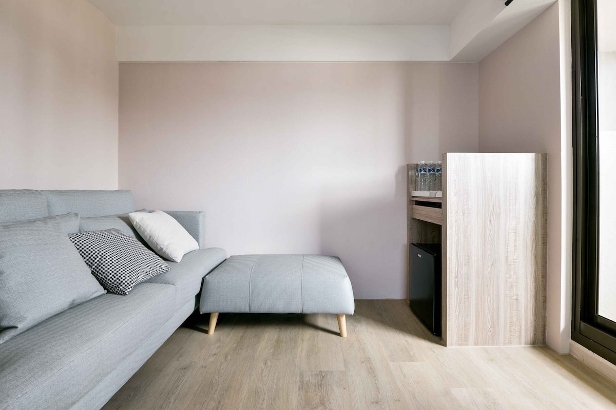 Room for 6 | Living room