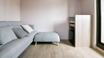 Room for 6 | Living room