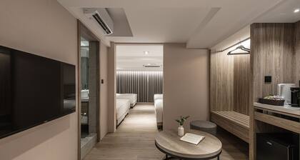 Spring's Rhapsody Hotel