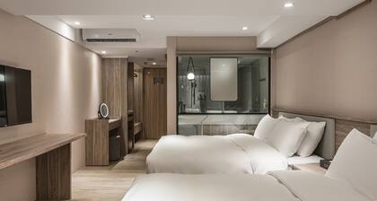 Spring's Rhapsody Hotel
