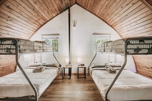 Villa (1 Bedroom) | 1 bedroom, bed sheets - 78mbr - Wood Stove - Wifi - Pets Ok - BBQ - Sleeps 6 (Deming)