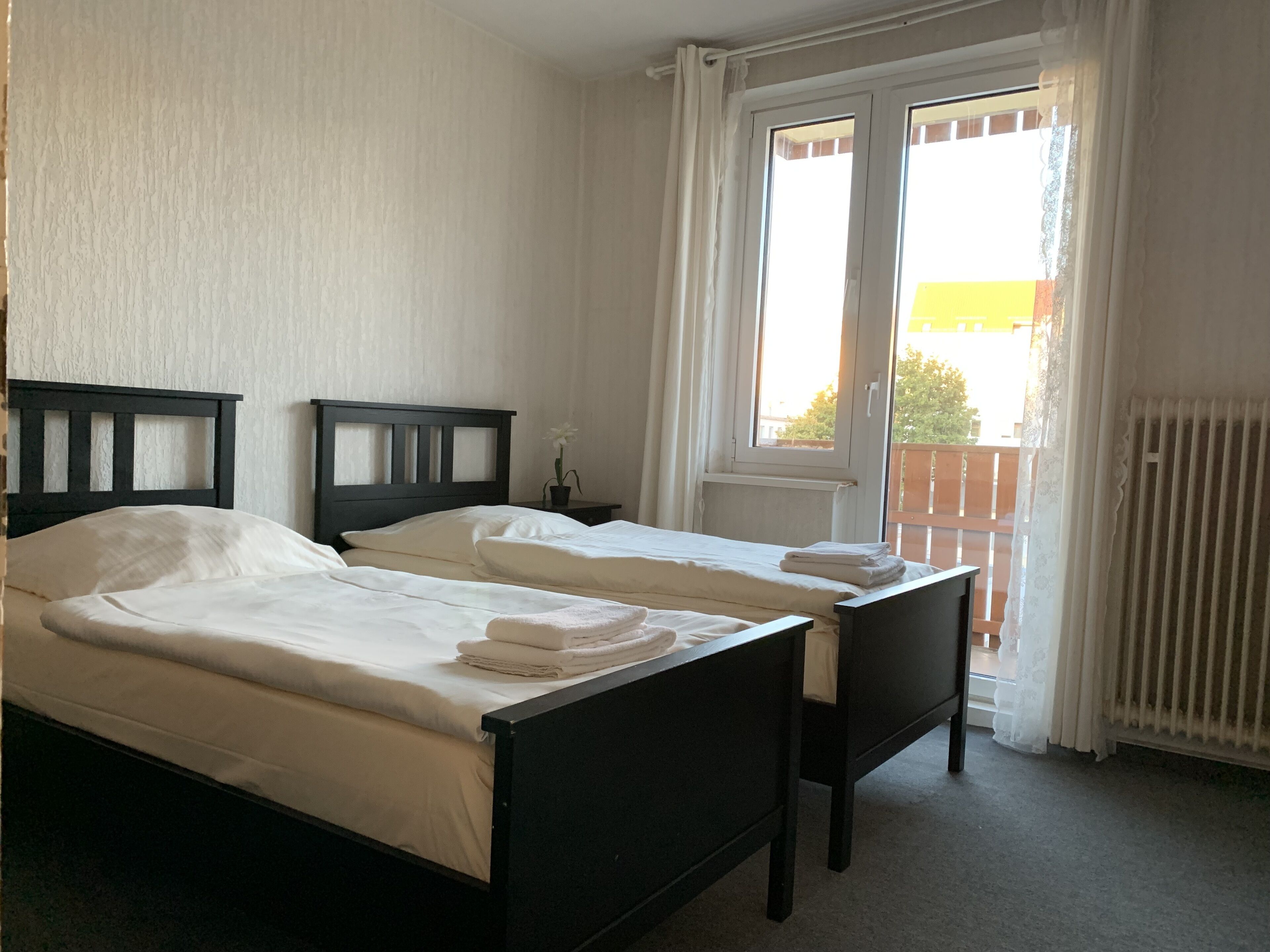 Business Apartment | Hypo-allergenic bedding, desk, laptop workspace, WiFi