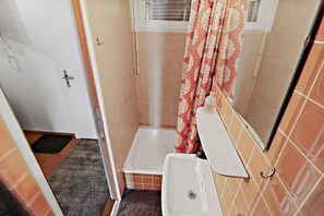 Hair dryer, towels - Appartement chaleureux avec une magnifique vue (Crans-Montana)