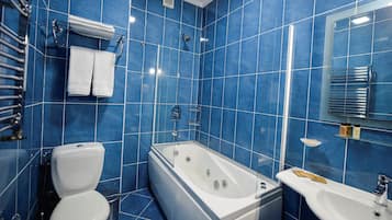 Suite, 1 Bedroom | Bathroom | Slippers