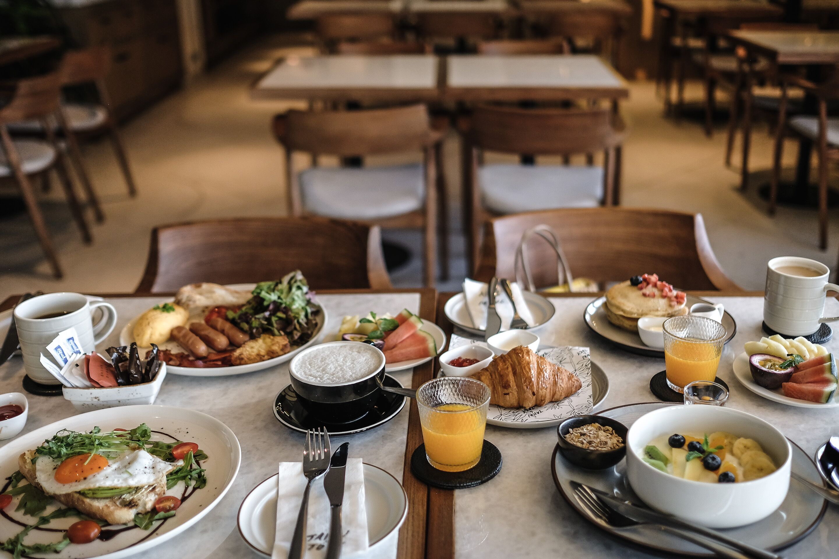 Daily buffet breakfast (THB 330 per person)