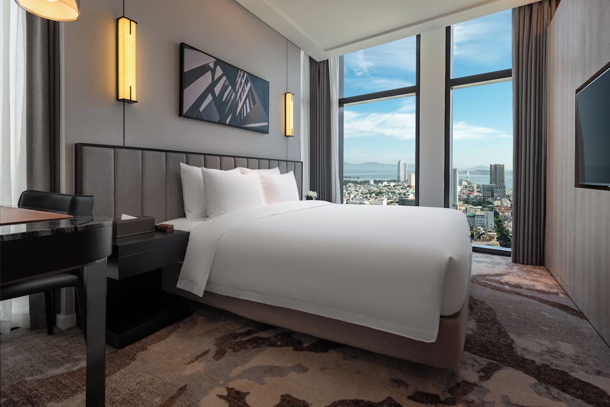 1 bedroom, Egyptian cotton sheets, premium bedding, pillow-top beds