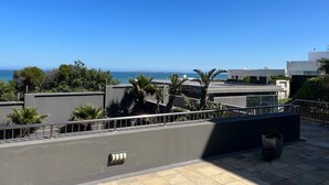 Unclassified image, 5 of 11, button - Buckley Accommodation (Cape Town)