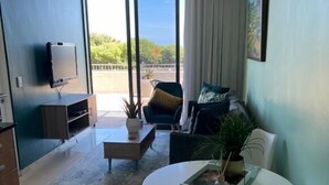 Unclassified image, 4 of 11, button - Buckley Accommodation (Cape Town)
