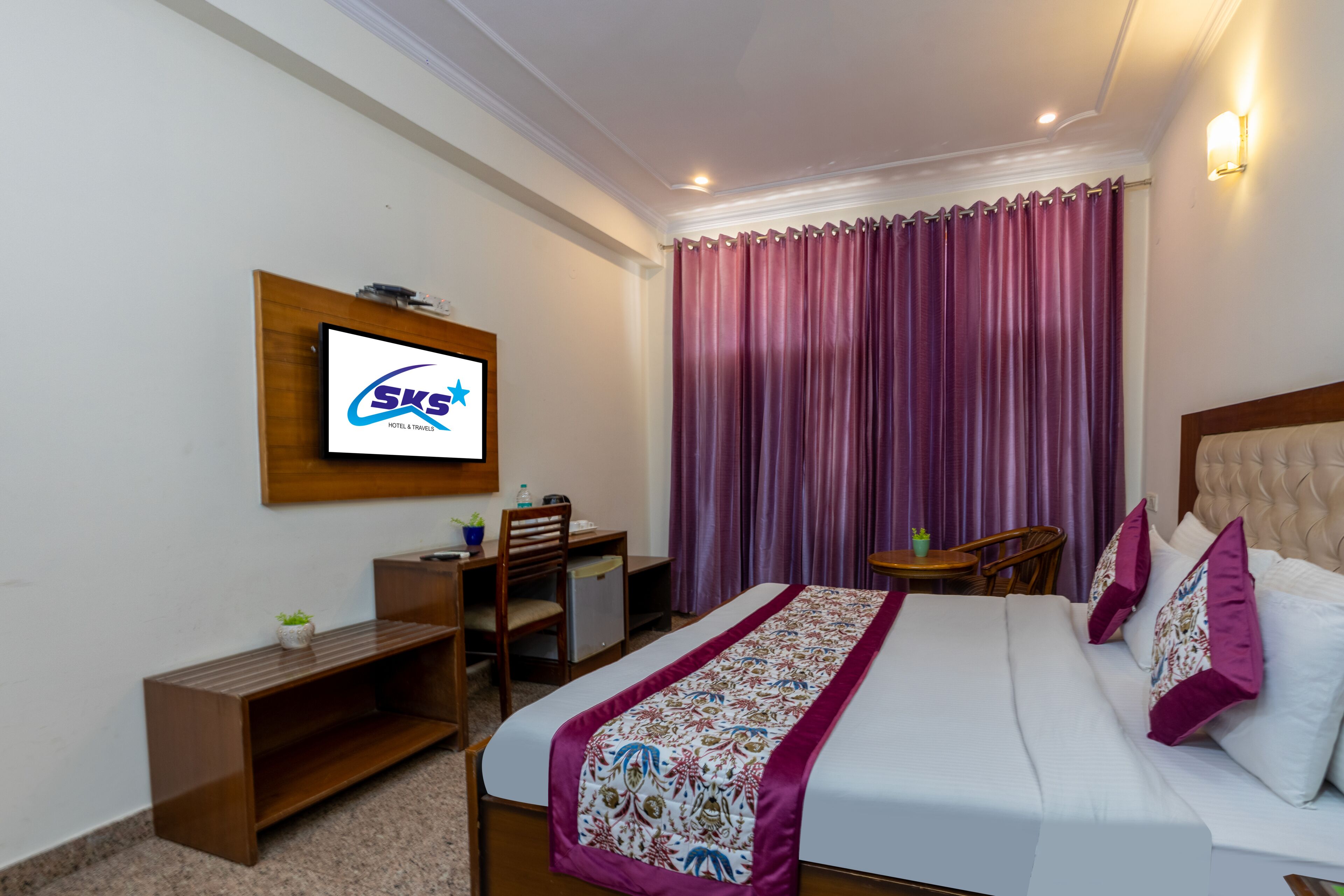 Deluxe Double Room | Free WiFi