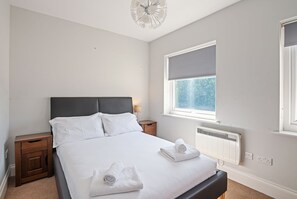 Iron/ironing board, free WiFi - Garden Street Apartments (Derby)