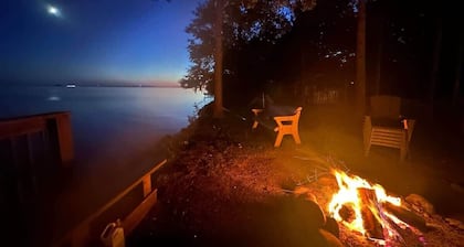 Large Family Home on Petenwell Lake