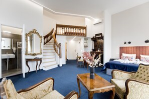 Suite estudio superior | Decoración individual, mobiliario individual, cortinas opacas