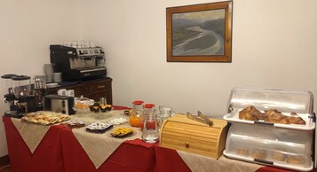 Desayuno buffet incluido todos los días 