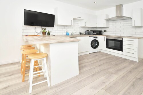 Townhouse@ 147 Westminster Street Crewe