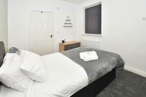 Chambre Simple, salle de bains attenante | 1 chambre