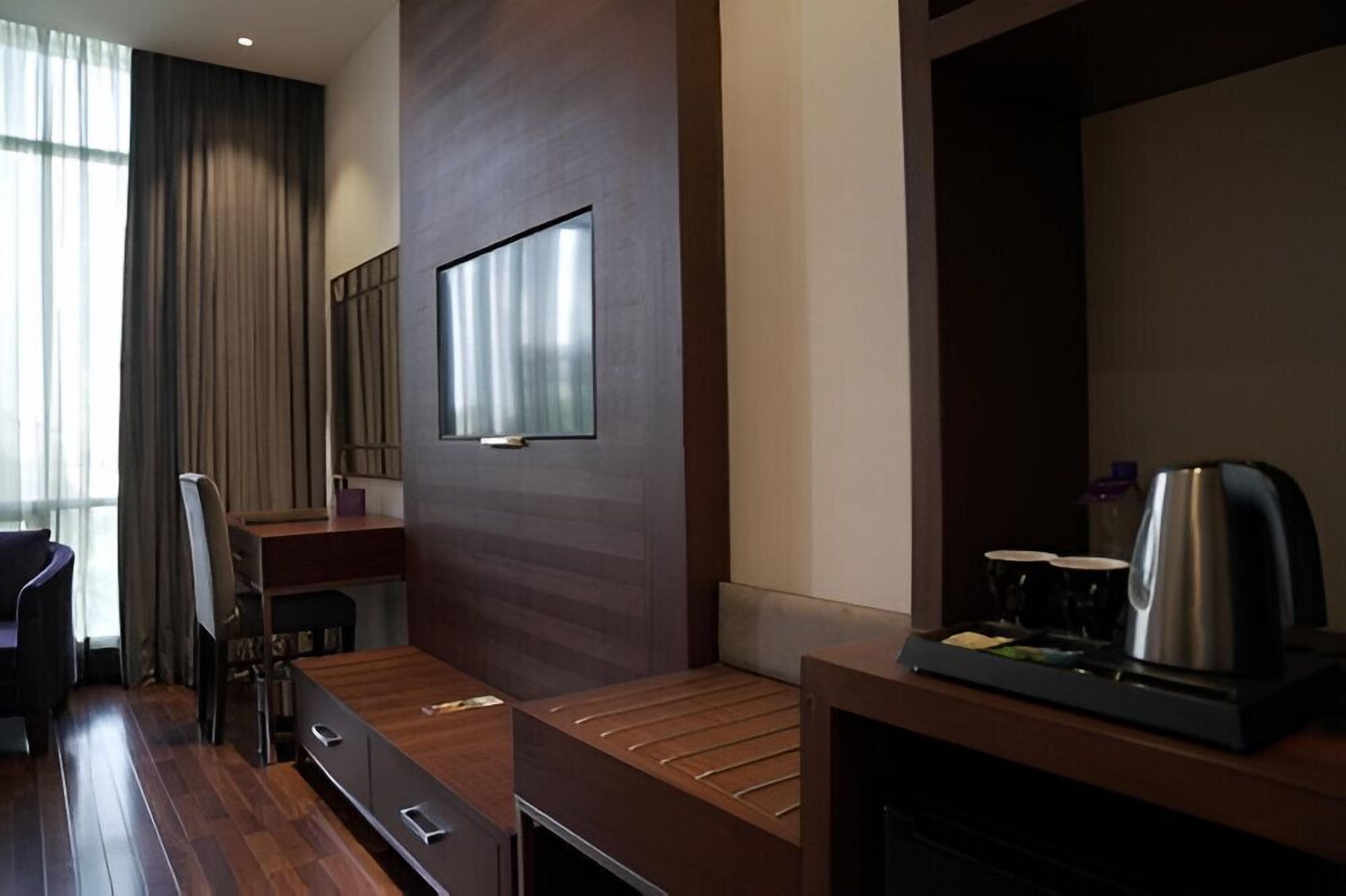 المنشأة من الداخل