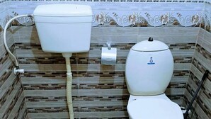 Bathroom - Galaxy Inn Millennium Mall (Karachi)