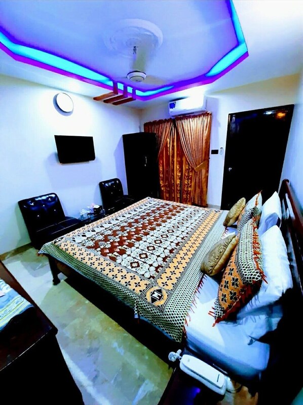 Deluxe Single Room | Free WiFi