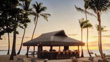 Beach bar