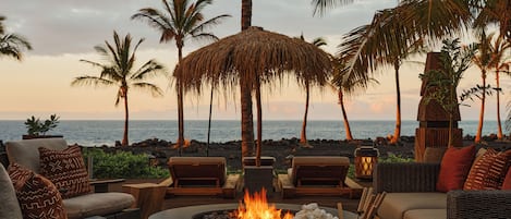 Suite, 4 Schlafzimmer, barrierearm, Meerseite (Kumukea Kauhale) | Terrasse/Patio