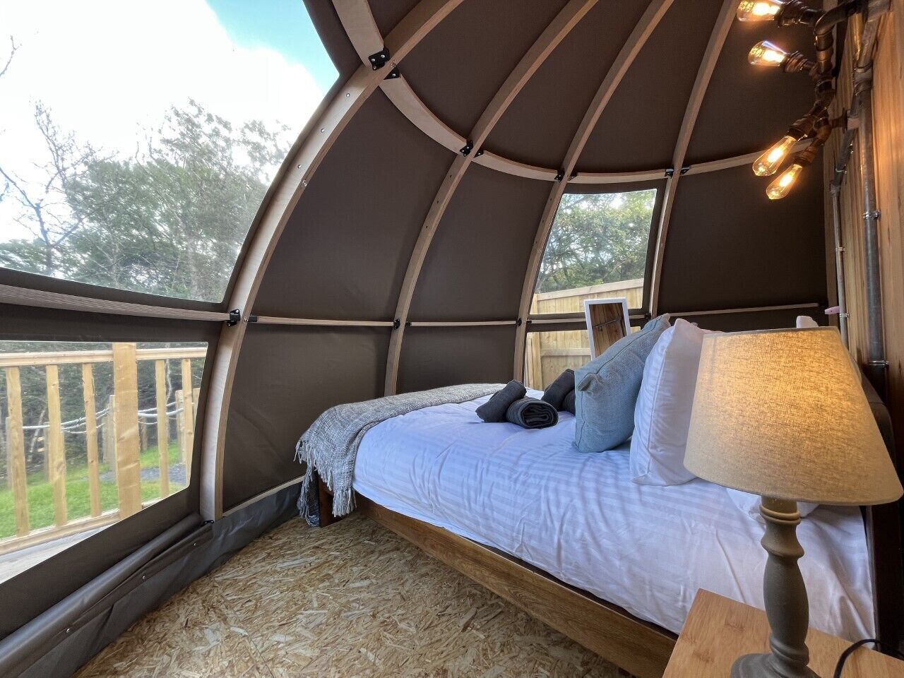 Luxury Tent, Hot Tub ((Max 2 Adults, 2 Child)) | 1 bedroom