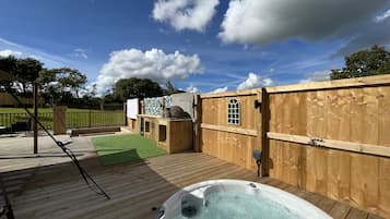 Luxury Tent, Hot Tub ((Max 2 Adults, 2 Child)) | Exterior