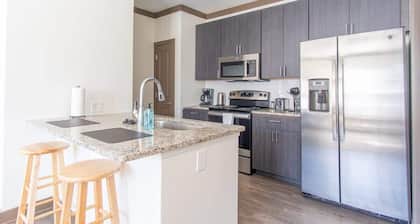 Boulevard Stays Expansive 1BR Suite, Parking
