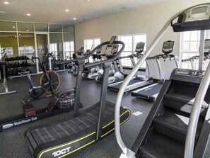 Fitness facility - Boulevard Stays Expansive 1BR Suite Pool, Parking & Gym (Middletown)