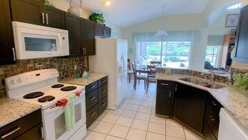 Villa, Multiple Beds | Private kitchen | Fridge, microwave, oven, stovetop